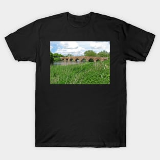 Stour Valley Way: White Mill Bridge, Sturminster Marshall T-Shirt